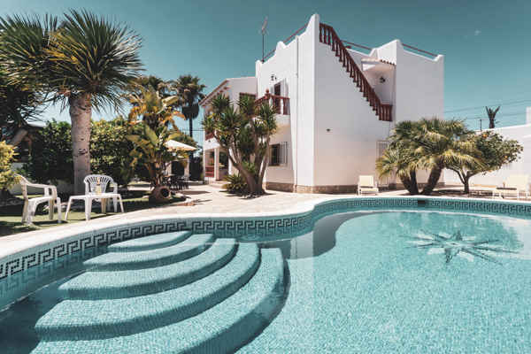 Villa in Ibiza Town, voor 8 Personen